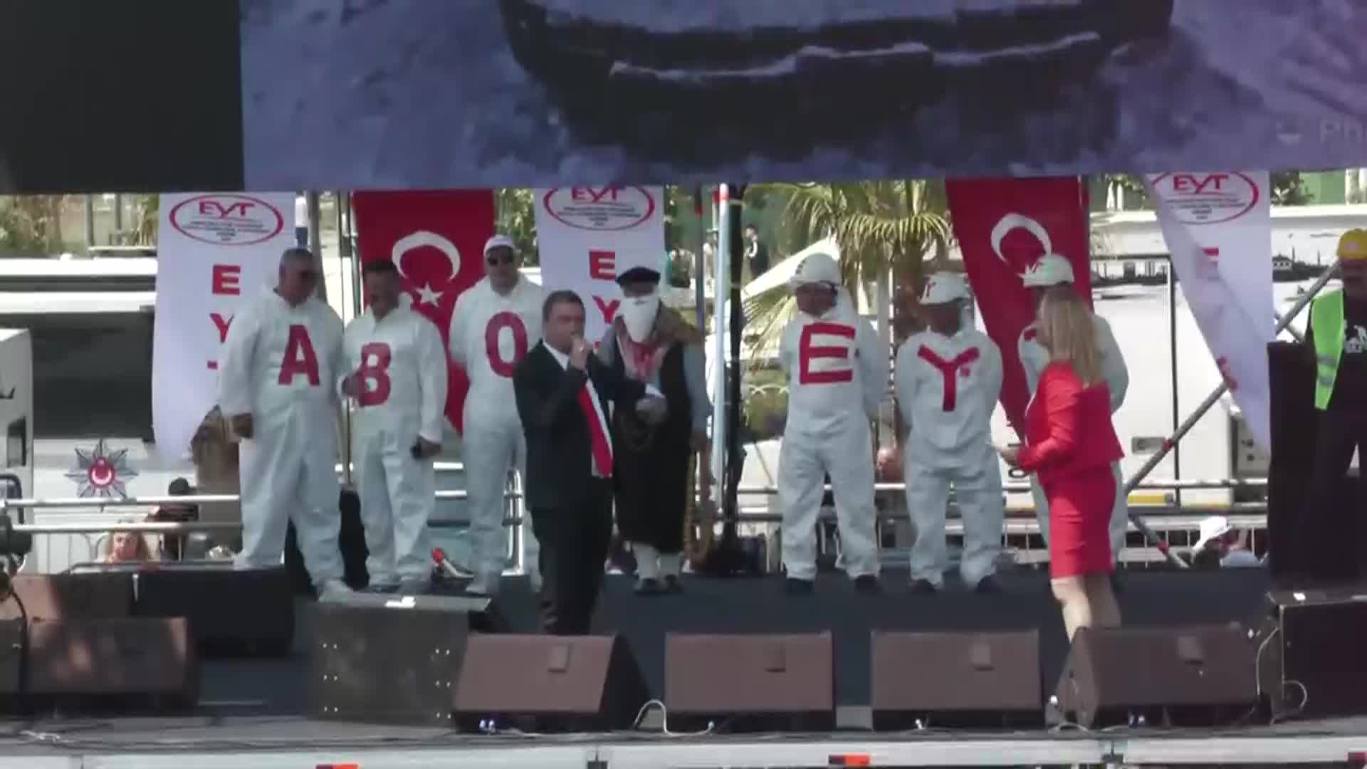 BİNLERCE EYT’Lİ İSTANBUL MİTİNGİNDE BULUŞTU: “İKTİDAR OLAN VAAT VERMEZ, İKTİDARA İCRAAT YARAŞIR”