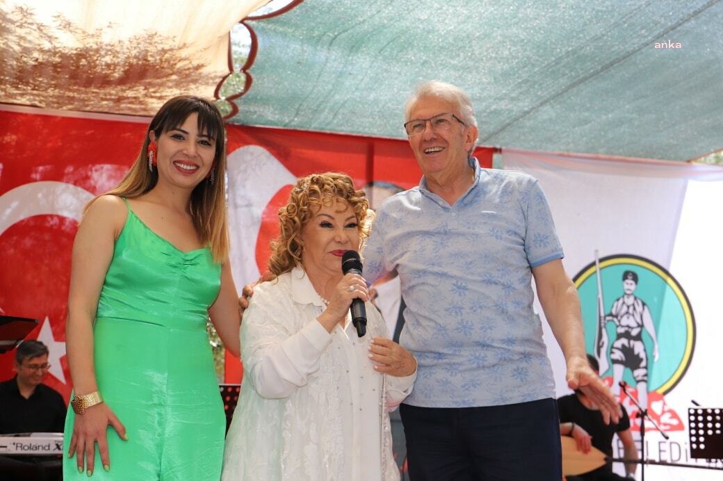 ÖDEMİŞ OVAKENT’TE BAHAR SEVİNCİ TÜRKÜLERLE YAŞANDI