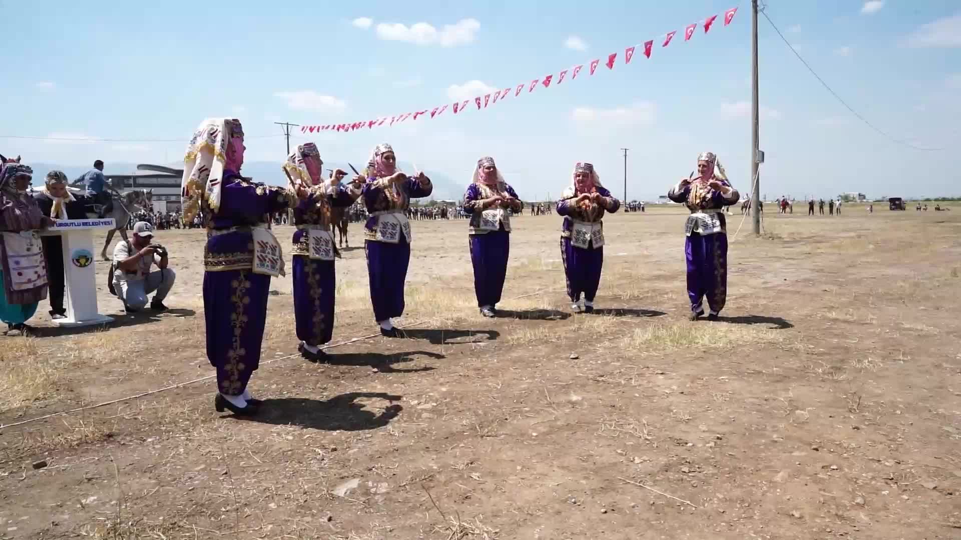 TURGUTLU’DA CİRİT VE KEŞKEK FESTİVALİ’NE YOĞUN İLGİ