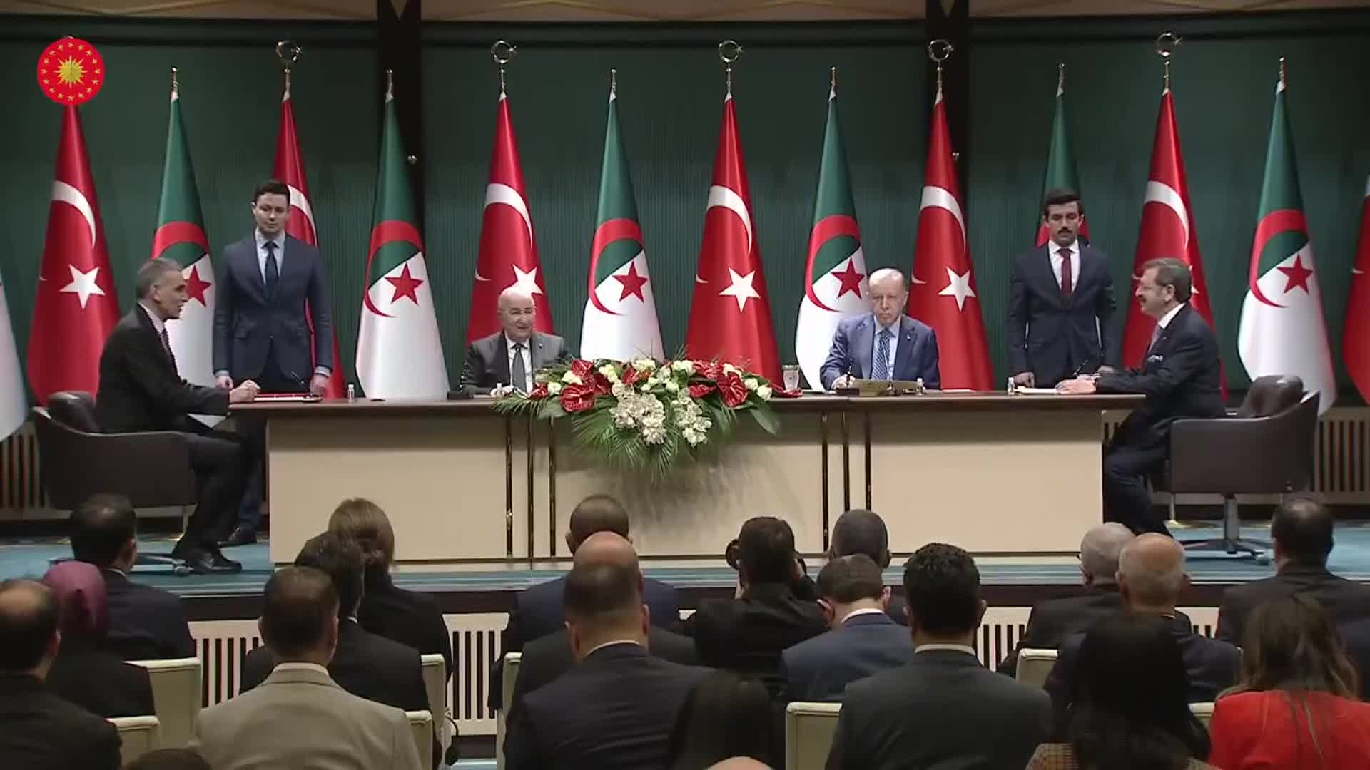 ERDOĞAN’DAN, İSVEÇ VE FİNLANDİYA’NIN NATO ÜYELİĞİ İLE İLGİLİ AÇIKLAMA: “PAZARTESİ GÜNÜ TÜRKİYE'YE GELECEKLERMİŞ. BİZİ İKNA ETMEYE Mİ GELECEKLER? KUSURA BAKMASINLAR, YORULMASINLAR”