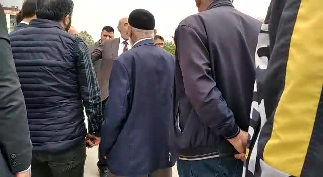 AKP KONYA İL BAŞKANI ANGI'DAN YURTTAŞA: "DENSİZLİK, HADSİZLİK YAPMA, AKILLI OL"