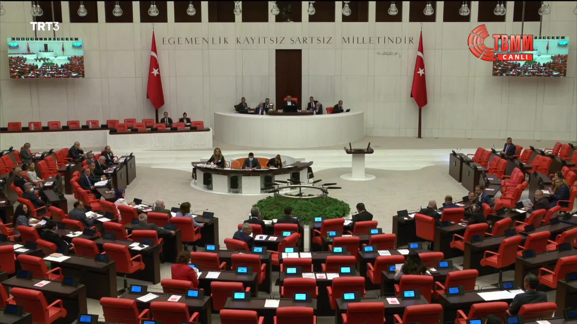 (YAZI İŞLERİNE NOT: HABERİMİZ TUTANAK EKLENEREK GÜNCELLENMİŞTİR) CHP’Lİ ALTACA KAYIŞOĞLU, TBMM'DE ÖNCE "EVERYWAY THAT I CAN" SONRA DA ‘DAR HEJİROKE’Yİ SÖYLEDİ