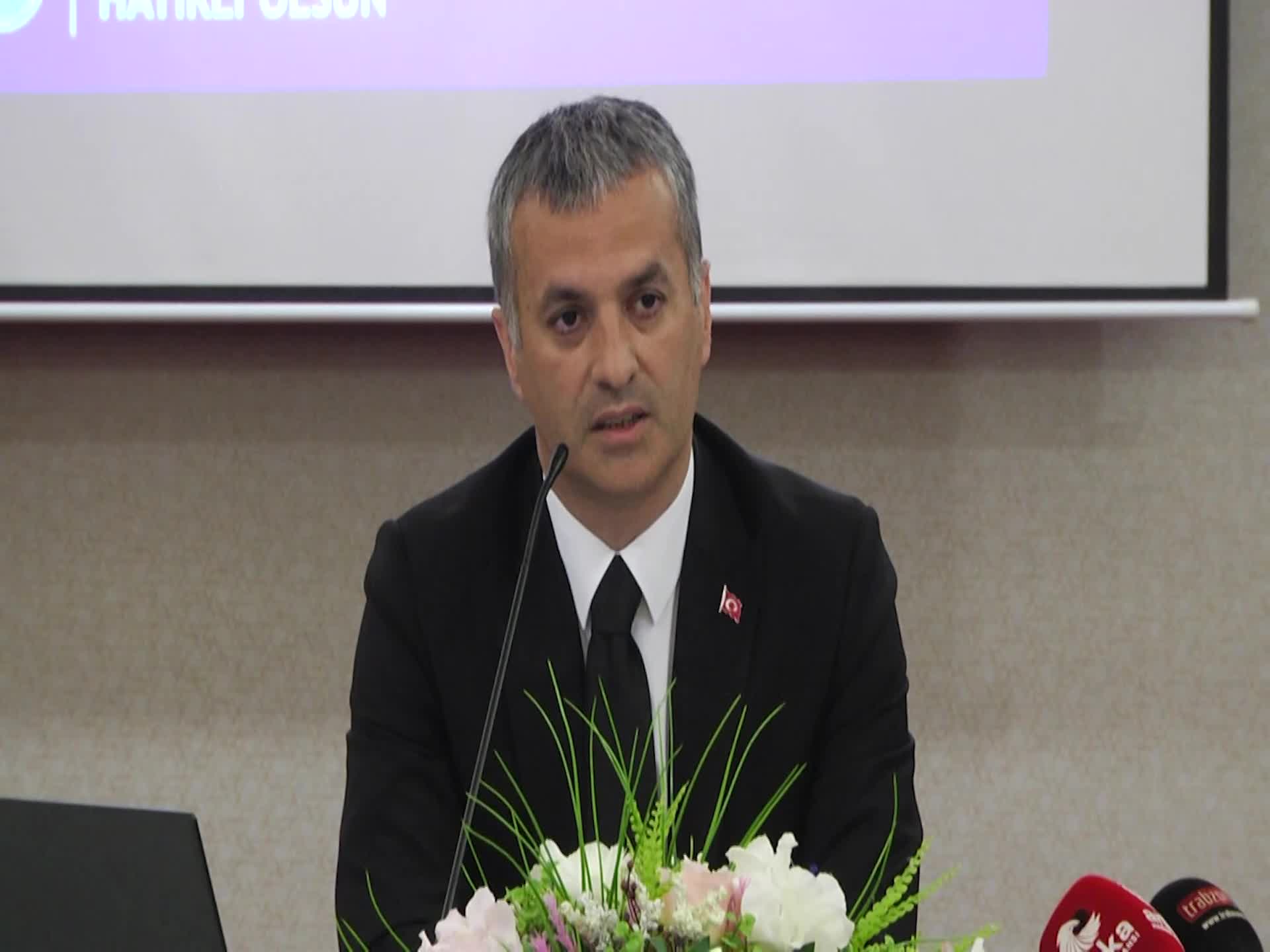 YOMRA BELEDİYE BAŞKANI BIYIK: "BELEDİYE BAŞKANLIĞINA BENİM GİBİ BAŞLAYIP, İNSANLARIN 2 DAİRESİ, 2 ARABASI OLUYORSA ÇALMIŞTIR. BİZİM ALDIĞIMIZ MAAŞ BELLİ"