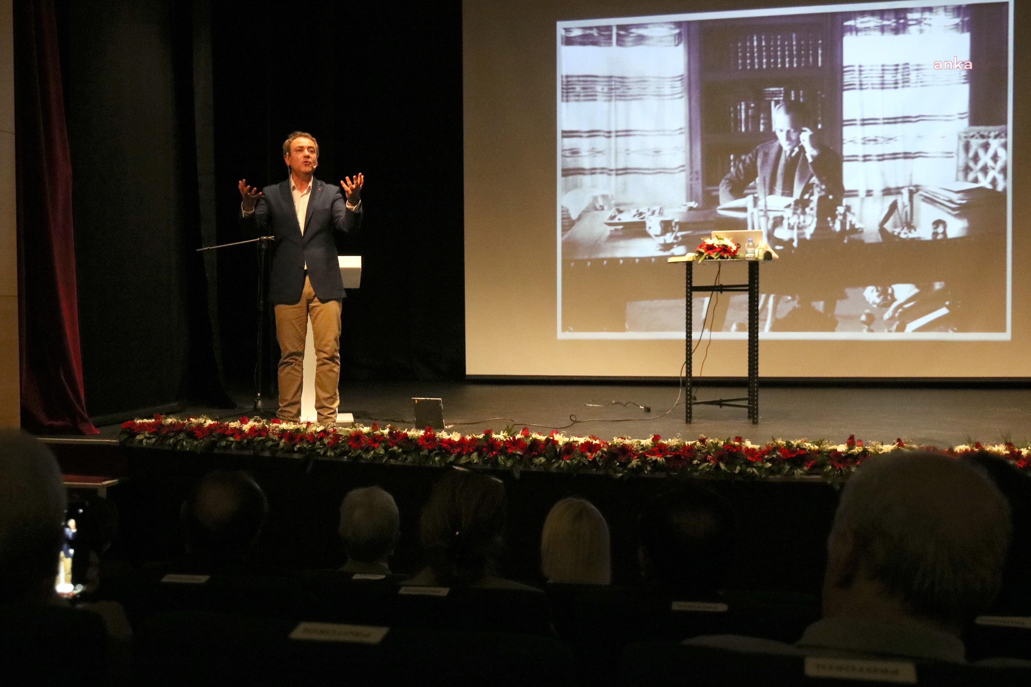 ÇANKAYA'DA DEMOKRASİ SÖYLEŞİLERİNE BÜYÜK İLGİ