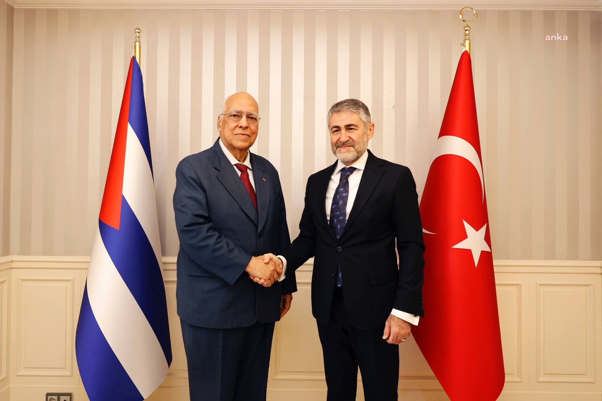 BAKAN NEBATİ, KÜBA BAŞBAKAN YARDIMCISI RUİZ İLE İSTANBUL’DA GÖRÜŞTÜ