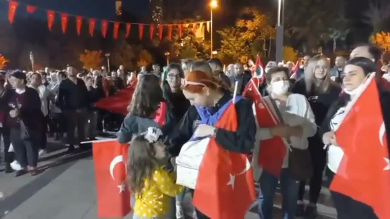 ALİ ÖZTUNÇ: 19 MAYIS, BİR MİLLETİN UYANIŞININ, 'MANDA VE HİMAYE KABUL EDİLEMEZ, HİÇ KİMSENİN EMRİ ALTINDA YAŞAMAYACAĞIZ' DEMESİNİN İLK GÜNÜDÜR