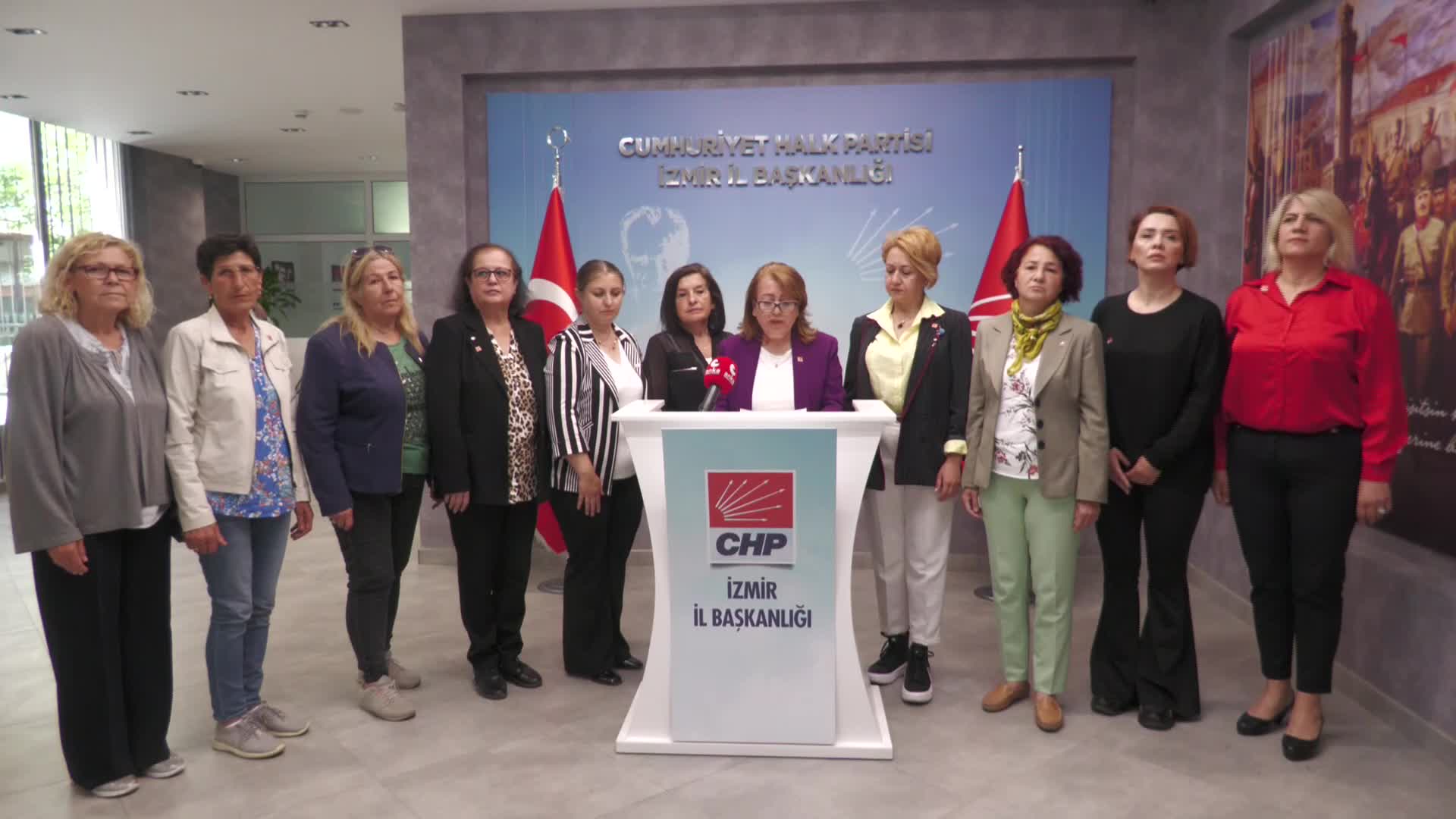 CHP İZMİR KADIN ÖRGÜTÜNDEN İSTANBUL MİTİNGİNE ÇAĞRI