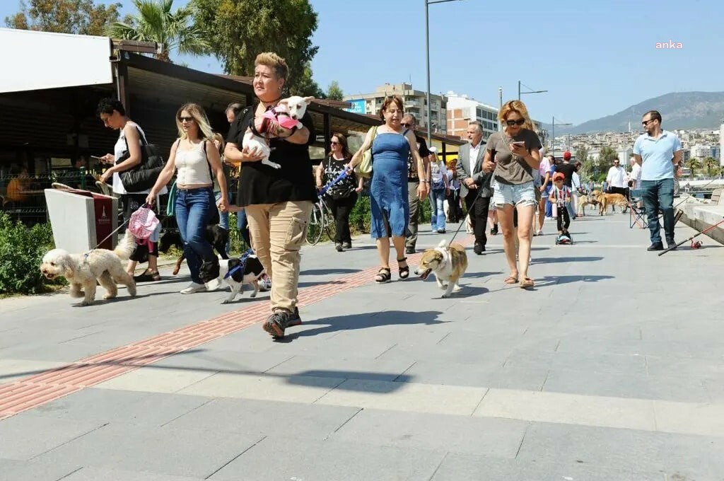 KARŞIYAKA BELEDİYESİ’NDEN CAN DOSTLAR İÇİN FARKINDALIK YÜRÜYÜŞÜ