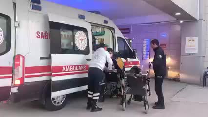 AKP'NİN ADANA'DAKİ GENÇLİK ŞÖLENİ DÖNÜŞÜNDE KAZA: 3 ÖLÜ, 41 YARALI
