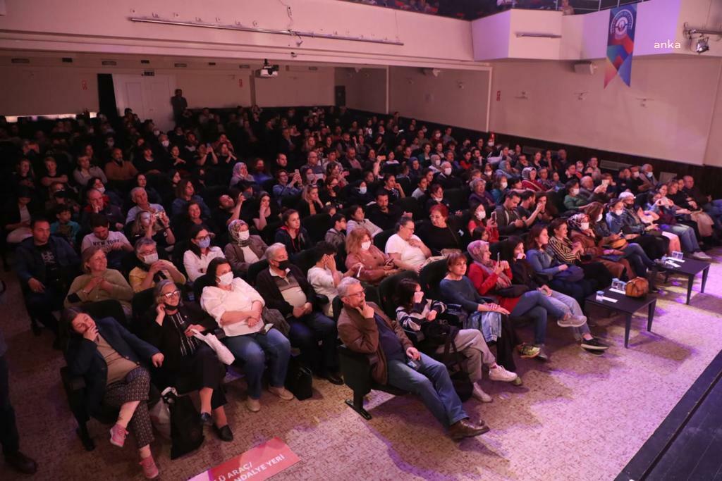 'ANADOLU’NUN RENKLERİ' YOĞUN İSTEK ÜZERİNE ODUNPAZARI’NDA YENİDEN SAHNELENDİ