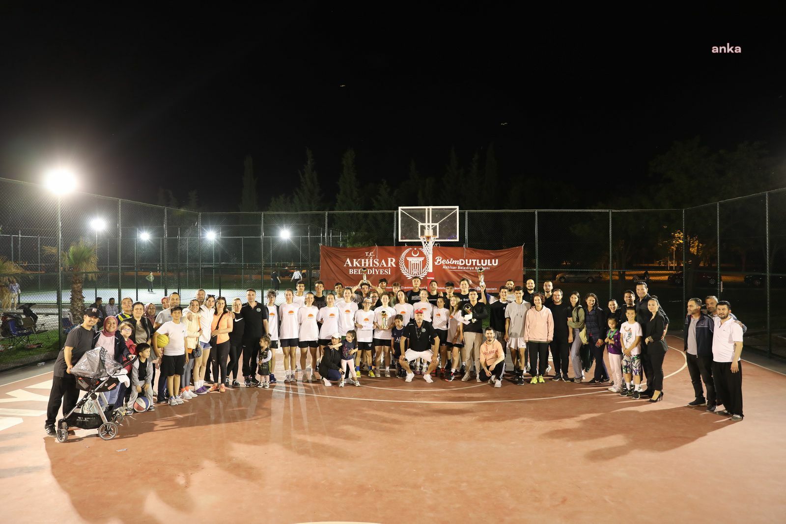 AKHİSAR SOKAK BASKETBOL TURNUVASI SONA ERDİ