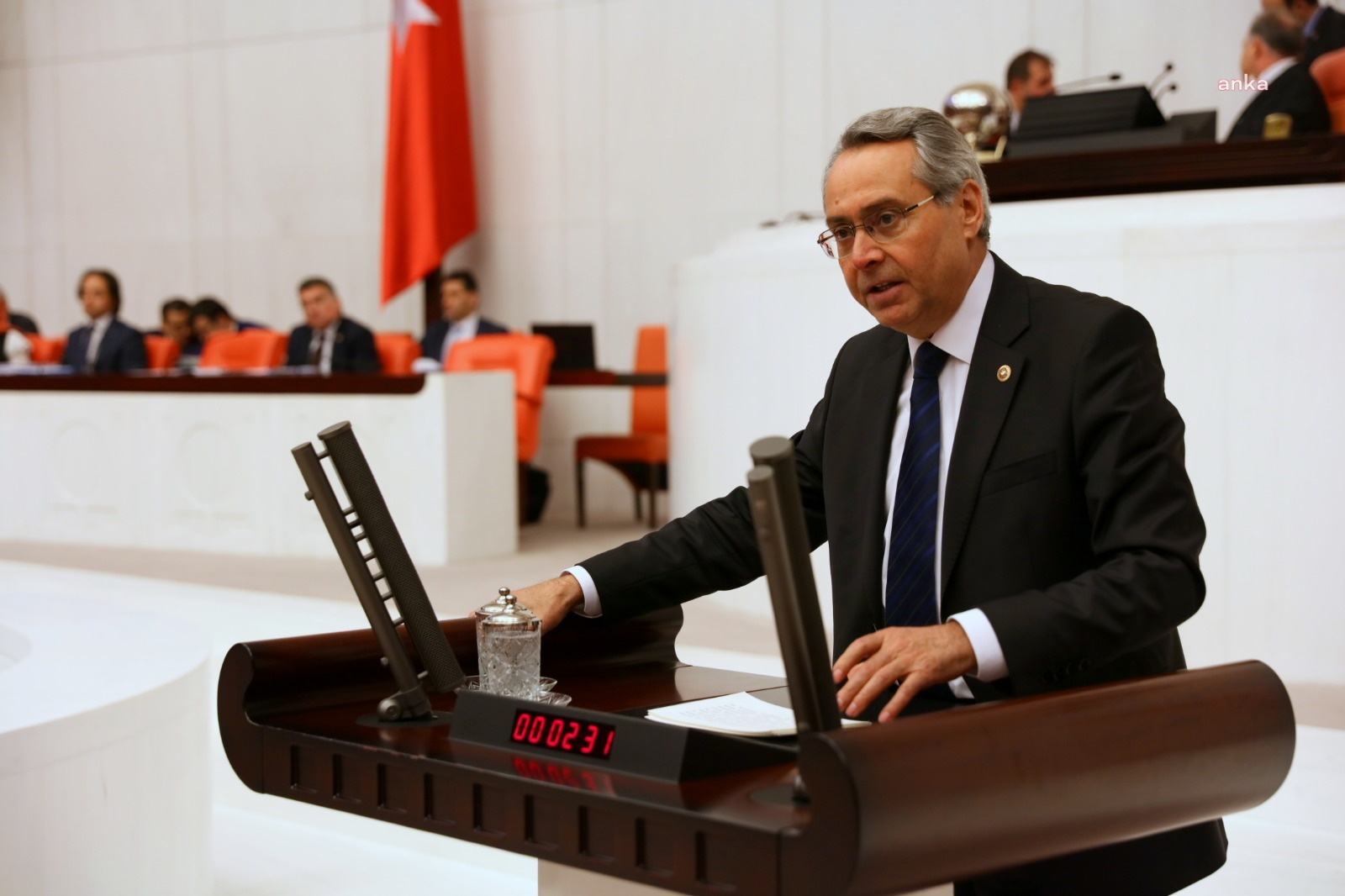 RAFET ZEYBEK: AKP’NİN YARGISI DA AKP’NİN YARGIÇLARI DA SANDIKTA GİDECEK