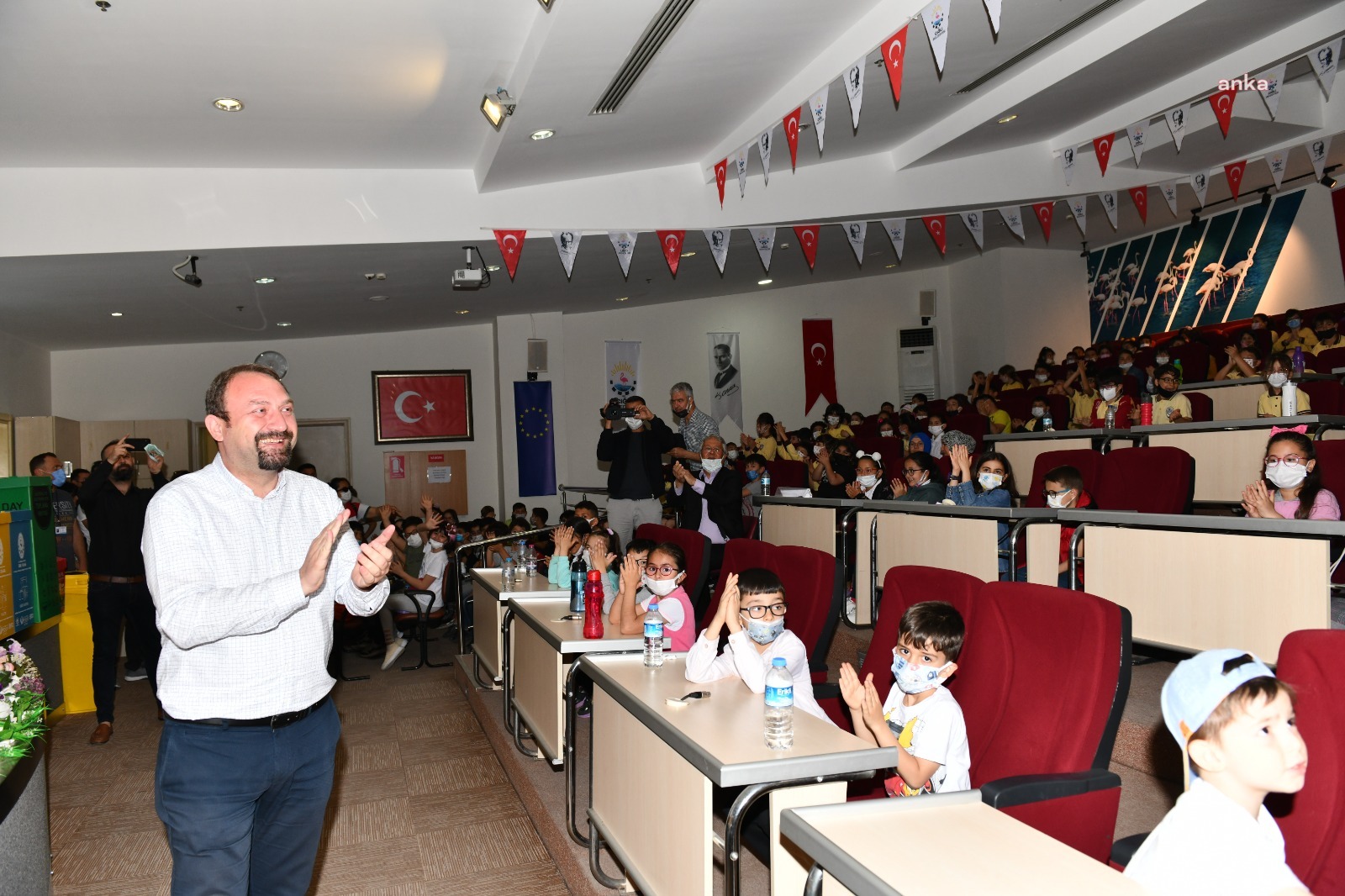 ÇİĞLİ BELEDİYESİ’NDEN ÖĞRENCİLERE İKLİM DEĞİŞİKLİĞİ SEMİNERİ
