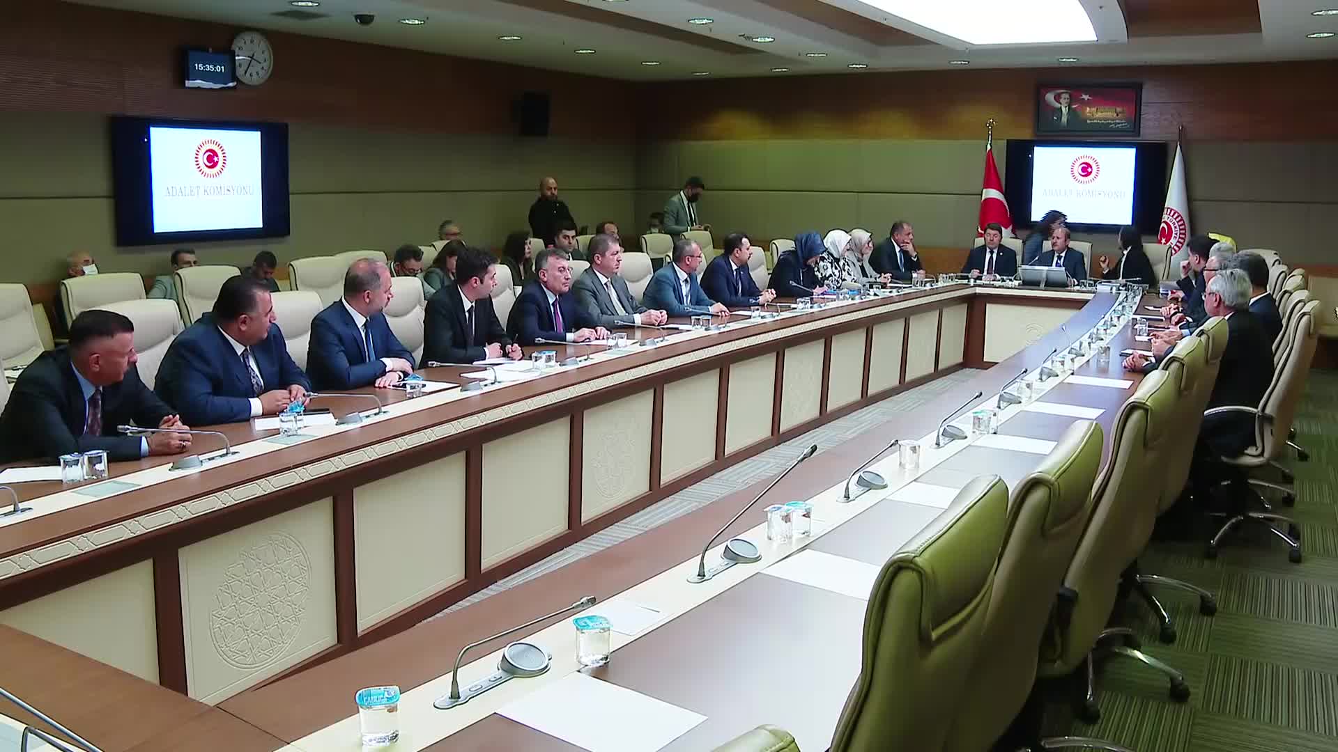 TBMM ADALET KOMİSYONU BAŞKANI ABDULLAH GÜLER OLDU