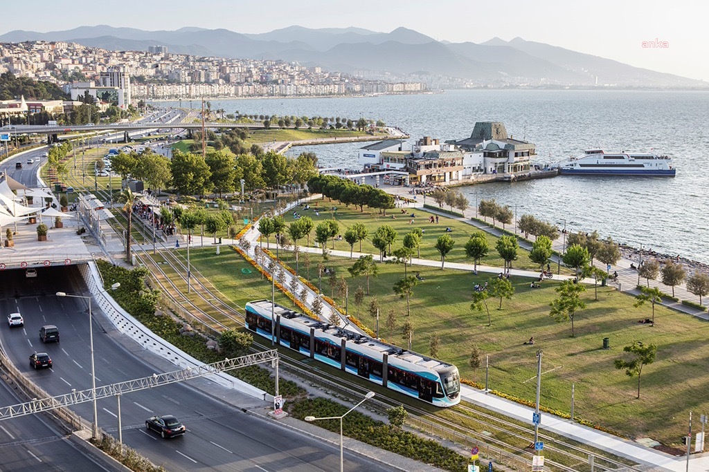 TEK DÜNYA KENTLERİ YARIŞMASI’NIN ULUSAL ŞAMPİYONU İZMİR OLDU