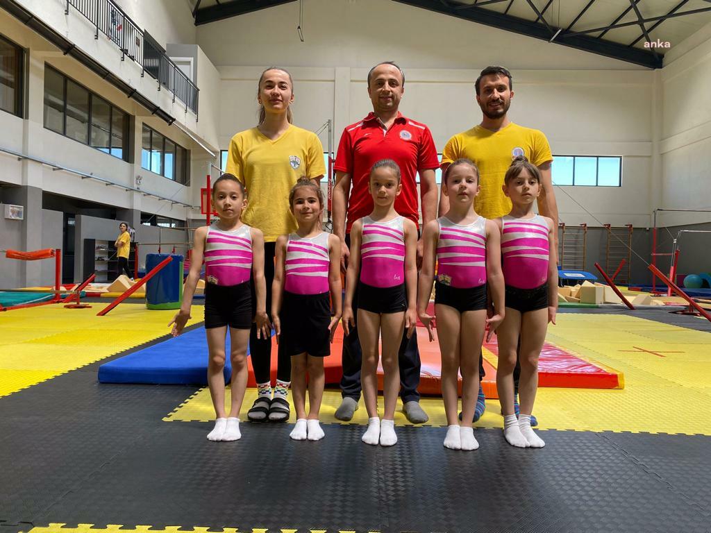 İZMİT BELEDİYESPORLU JİMNASTİKÇİLER YARI FİNALDE