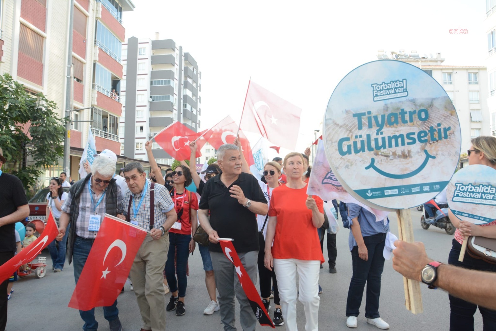 METROPOLİS TİYATRO FESTİVALİ, TORBALI'DA BAŞLADI