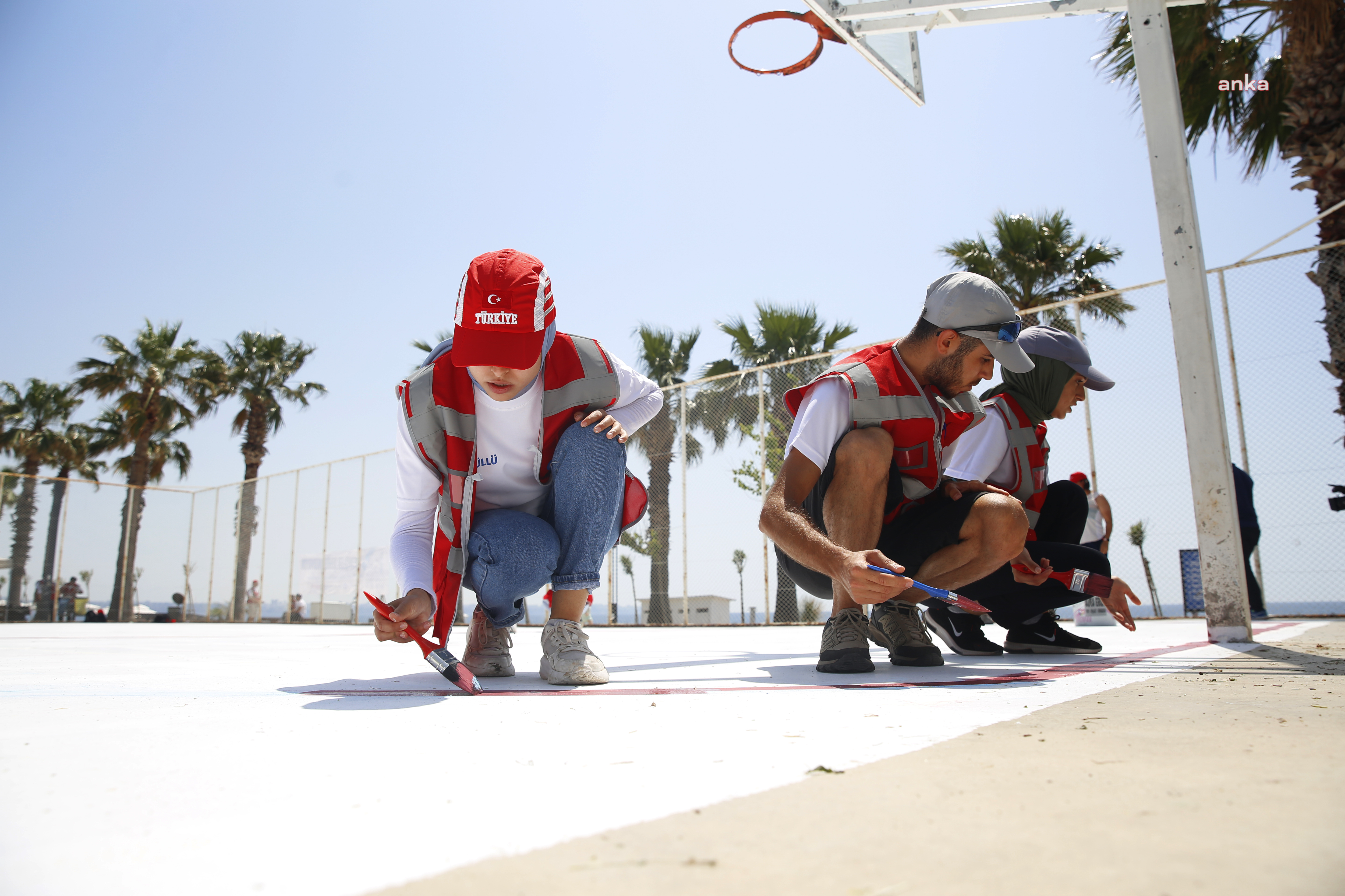 ANTALYA BÜYÜKŞEHİR'DEN "GENÇLER ŞEHRE DOKUNUYOR" ETKİNLİĞİ