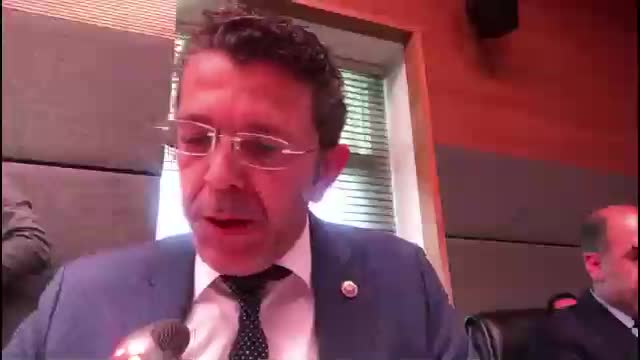 ÖZTÜRK, TBMM KİT KOMİSYONU’NDA TRT YAYINCILIĞINI ELEŞTİRDİ: “KAMU YAYINCILIĞINDA’ YER ALAN ‘KAMU’ KELİMESİNİ İKTİDAR, HATTA CUMHURBAŞKANI OLARAK ALGILAYAN TRT'NİN KAMUYLA İLGİLİ HİÇBİR BAĞI KALMAMIŞTIR”