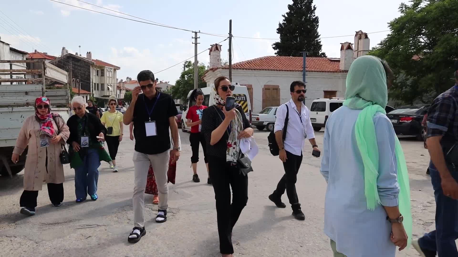 MENTEŞE BELEDİYESİ 12 FARKLI ÜLKEDEN RESSAMA EV SAHİPLİĞİ YAPTI