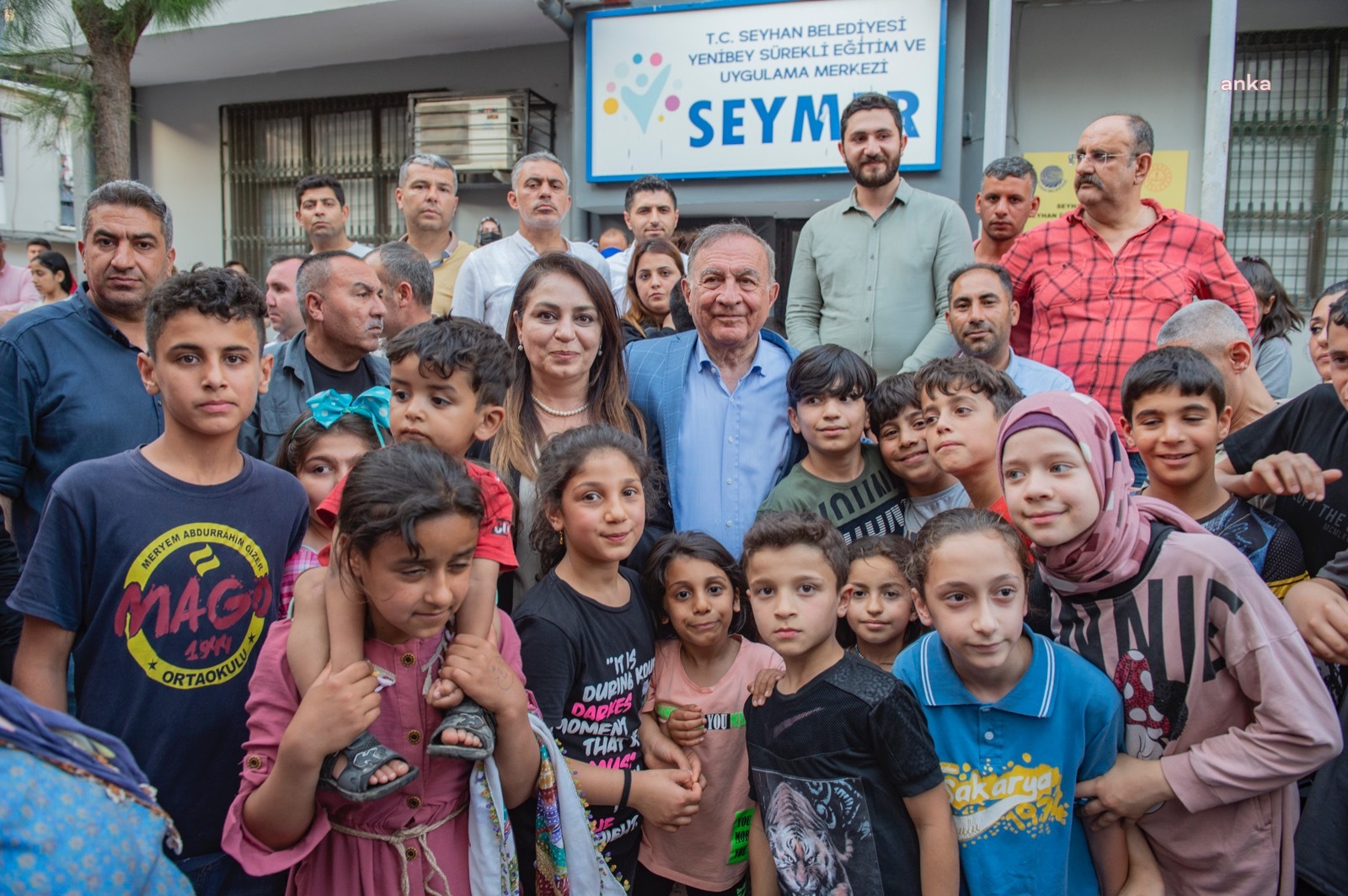 SEYHAN BELEDİYE BAŞKANI AKAY, YENİBEYLİ KADIN VE ÇOCUKLARLA BULUŞTU