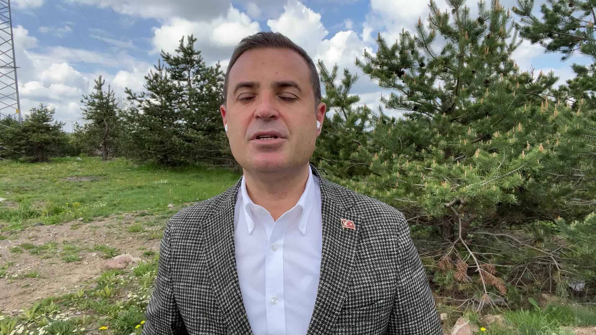 AHMET AKIN: "ÜÇ KÖPRÜNÜN GÜNLÜK GARANTİSİ 7 MİLYON LİRA ARTTI, MANTIK DIŞI GARANTİLER KARA DELİĞE DÖNÜŞÜYOR"