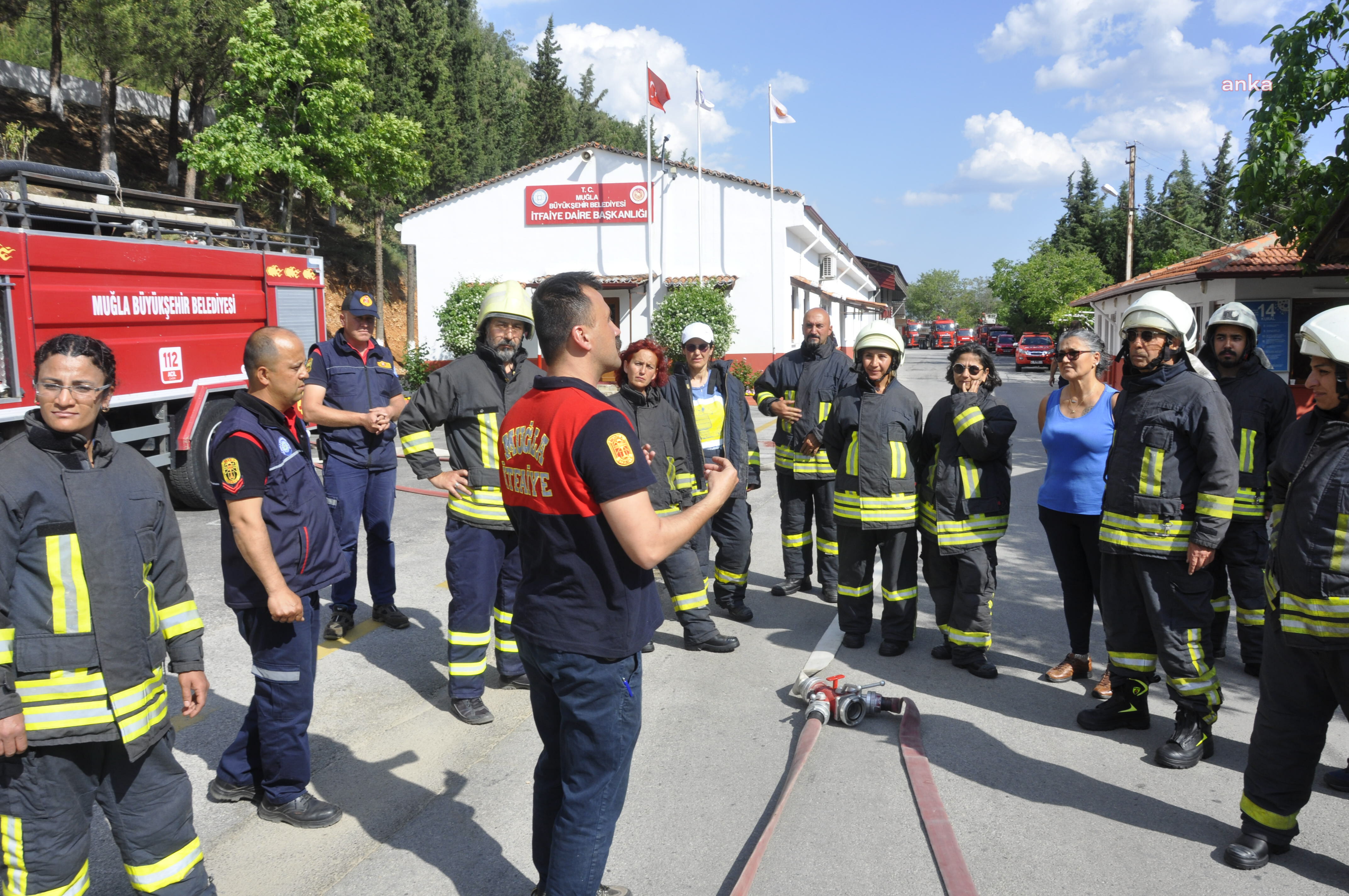 MUĞLA BÜYÜKŞEHİR’İN ‘GÖNÜLLÜ İTFAİYECİLERİ’ HAZIR