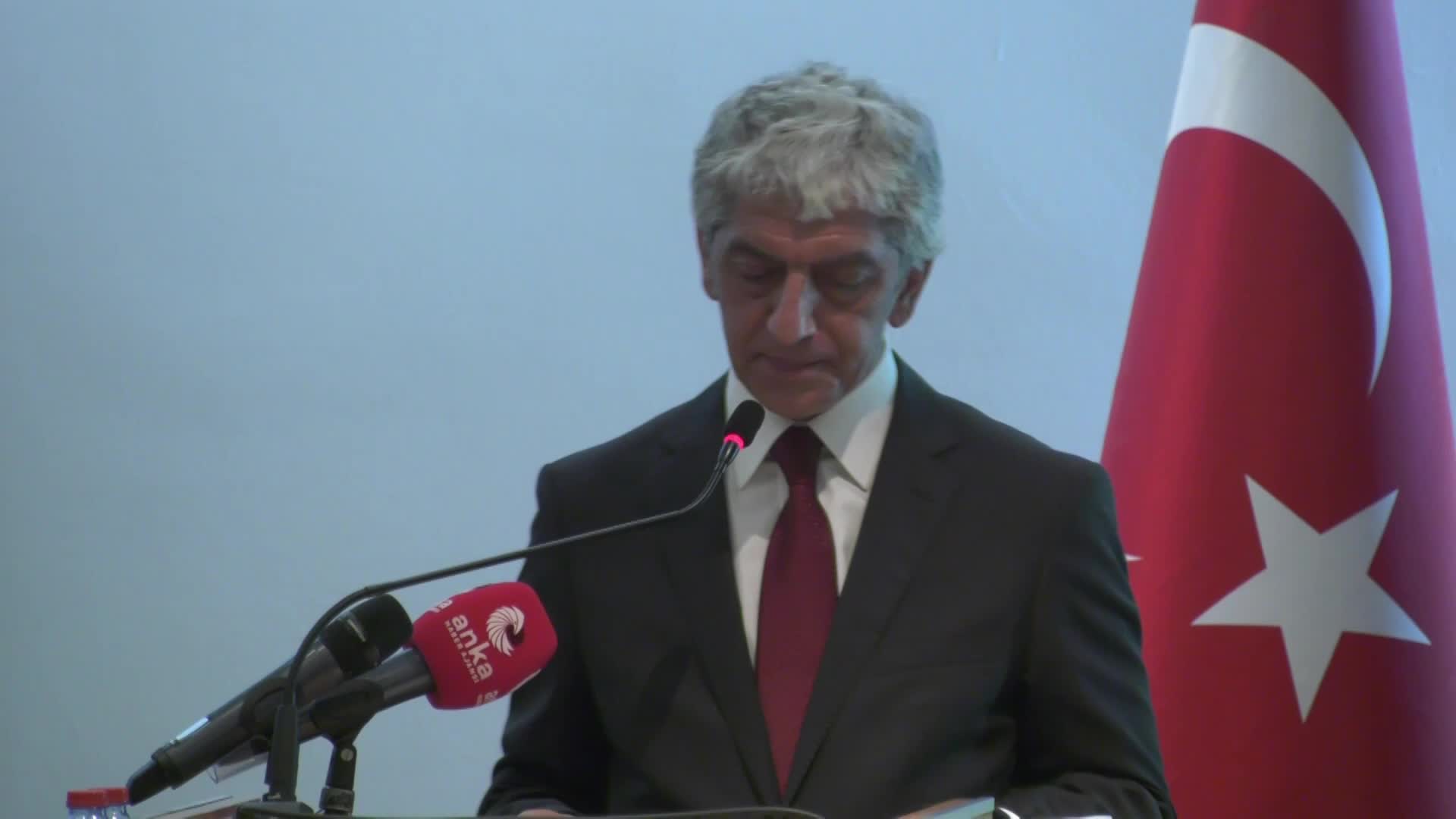 İLEF'TE 'MESLEKTE 50.YIL ONUR GÜNÜ' TÖRENİ. SAVAŞ KIRATLI: "GENÇ GAZETECİLER MESLEĞİ SANSÜR, EKONOMİK VE SİYASİ BASKI OLMADAN SÜRDÜRMELİ"