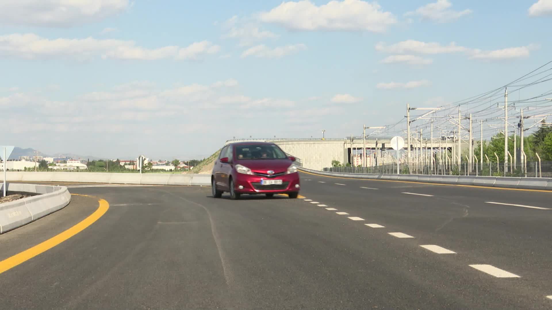 İSTASYON CADDESİ ALTERNATİF BULVARI, BAŞKENT TRAFİĞİNİ RAHATLATTI