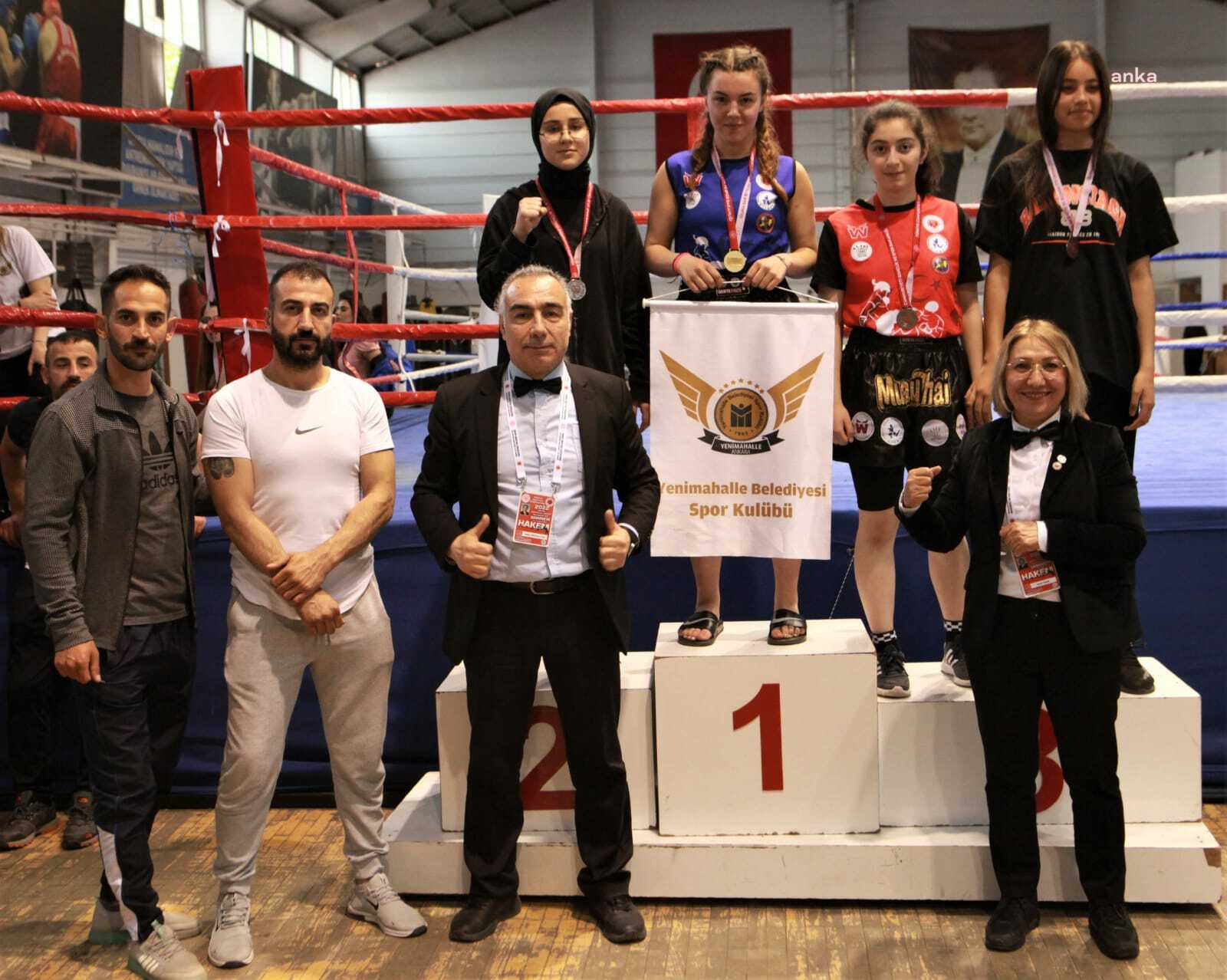 YENİMAHALLE BELEDİYESİ SPORCULARINDAN MUAYTHAİDE BÜYÜK BAŞARI