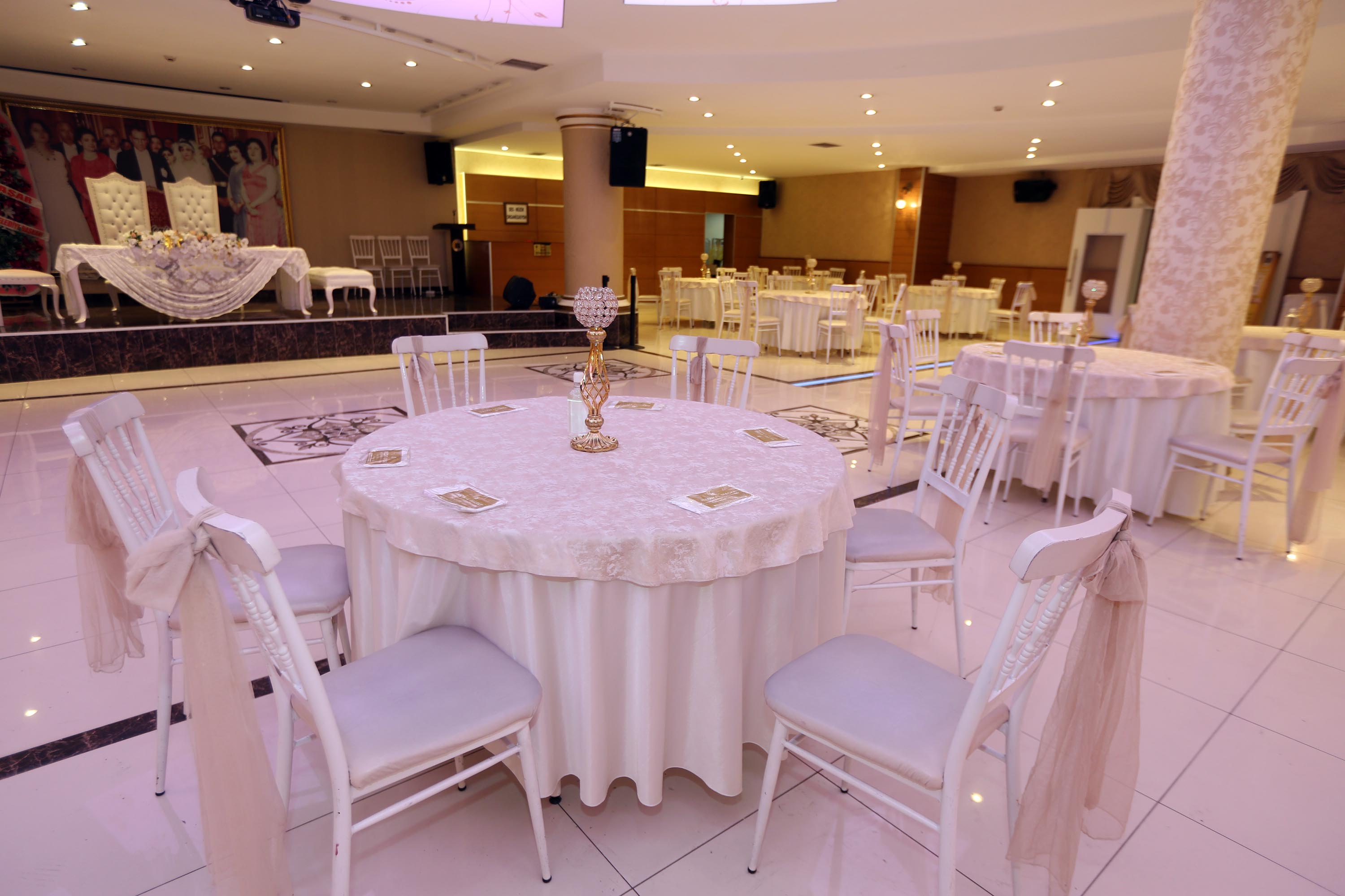 YENİMAHALLE BELEDİYESİ DÜĞÜN SALONLARINDA HAZIRLIK TAMAM