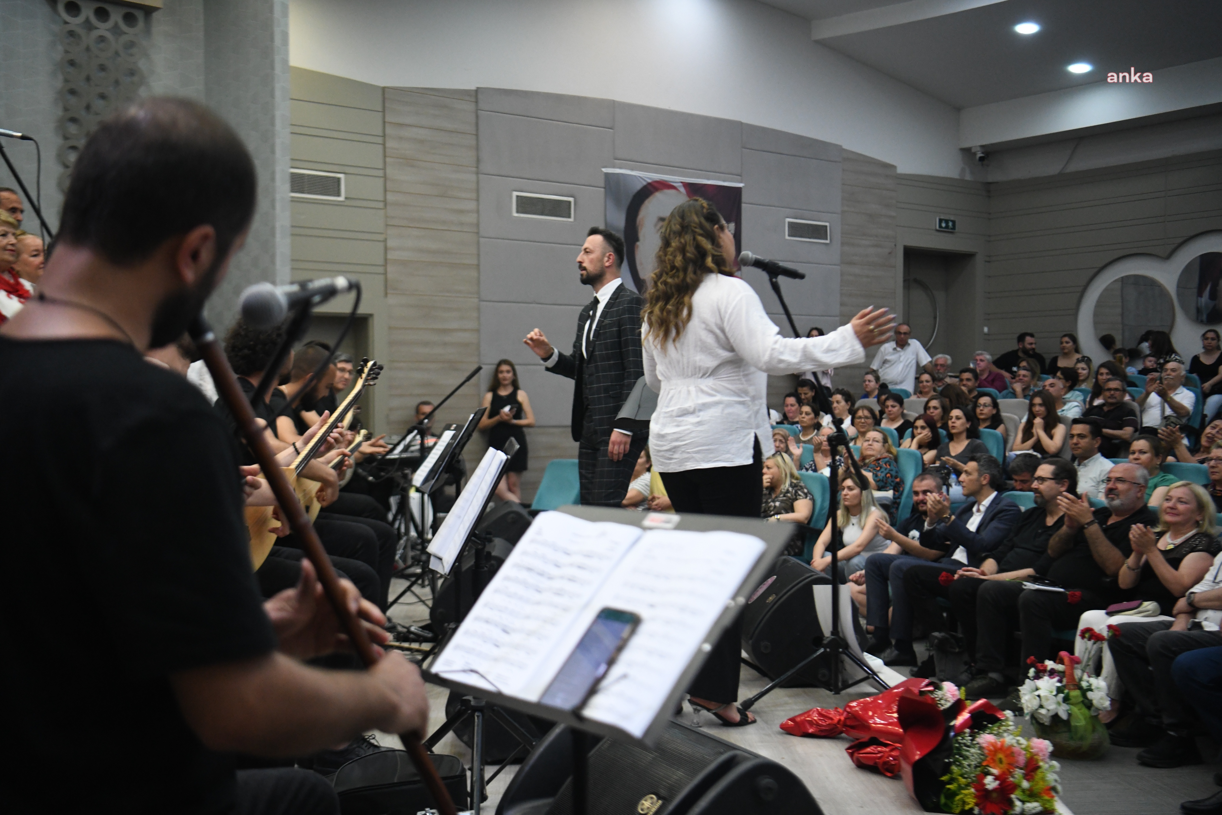 BORNOVA’DA SAĞLIK EMEKÇİLERİ ANISINA KONSER