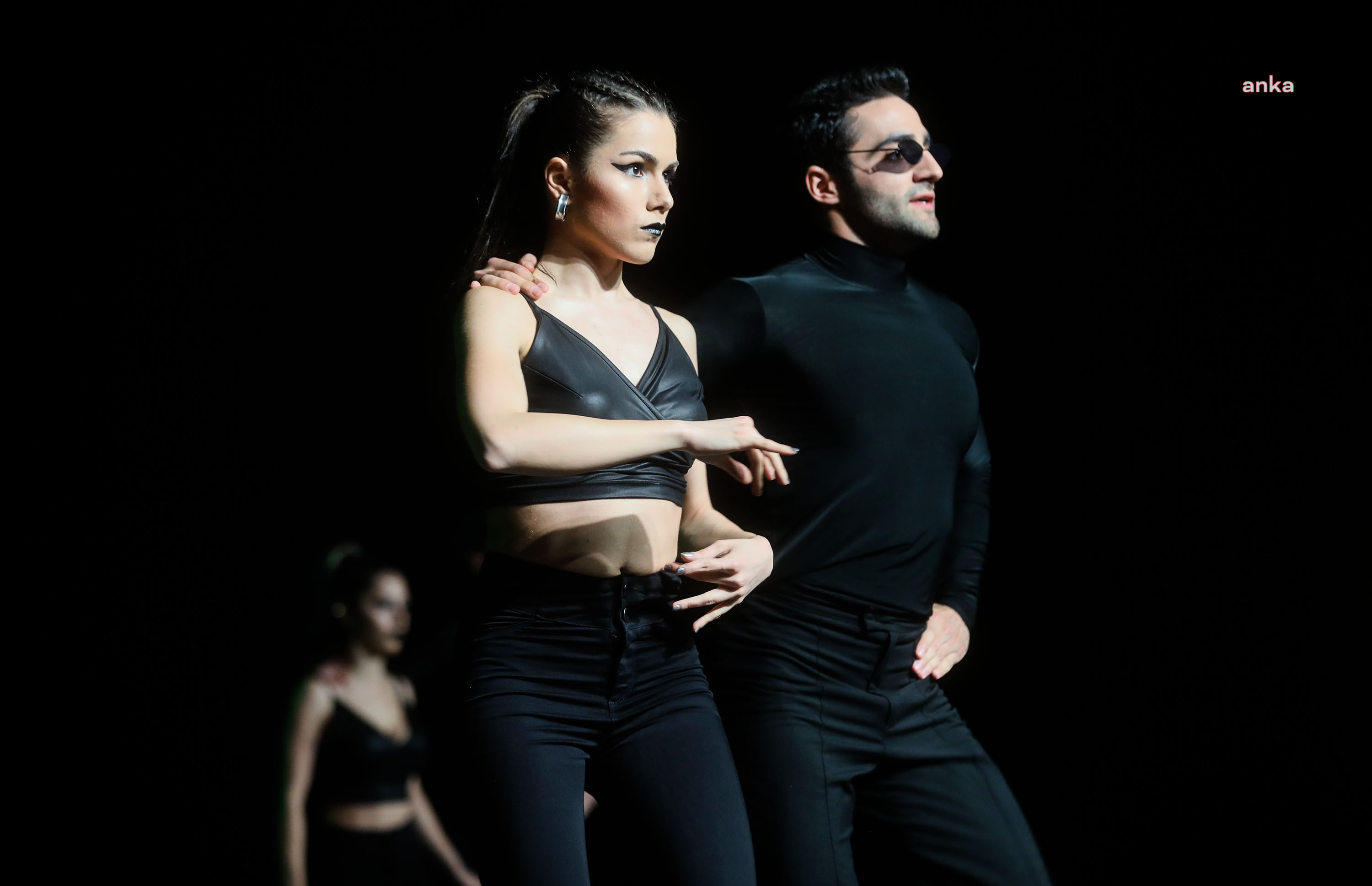 YENİMAHALLE’DE LATİN DANSLARI RÜZGARI ESTİ