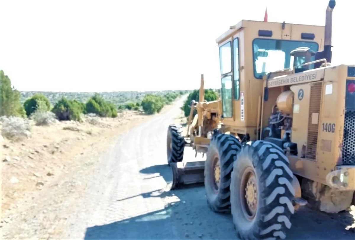 SEYDİŞEHİR’DE YAYLA YOLLARININ BAKIMI VE ONARIMI SÜRÜYOR