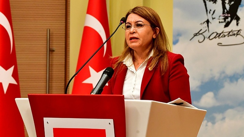 GÜLİZAR BİÇER KARACA:"‘CAMİDE İÇKİ İÇTİLER’ YALANININ GÖRÜNTÜLERİ ORTADA YOK AMA AKP GENEL MERKEZİ'NDEKİ PUDRA ŞEKERCİLERİNİN GÖRÜNTÜLERİ ORTADA