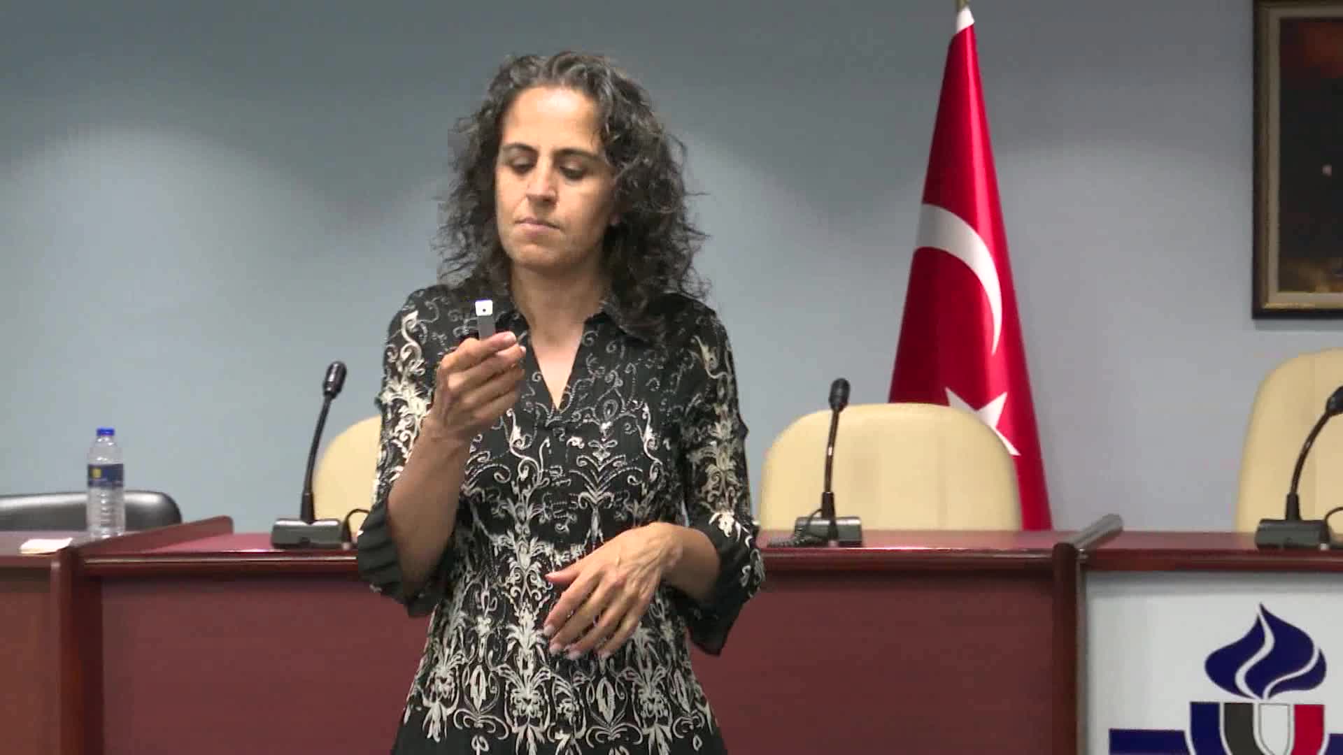 ANKARA BÜYÜKŞEHİR’DE ÖNCELİK GÜVENLİK: EMNİYET’TEN AŞTİ BUGSAŞ GÜVENLİK PERSONELİNE EĞİTİM