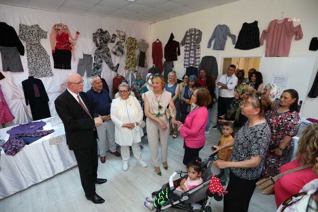ODUNPAZARI’NDA HALK MERKEZLERİNİN GELENEKSEL YIL SONU SERGİLERİ AÇILDI