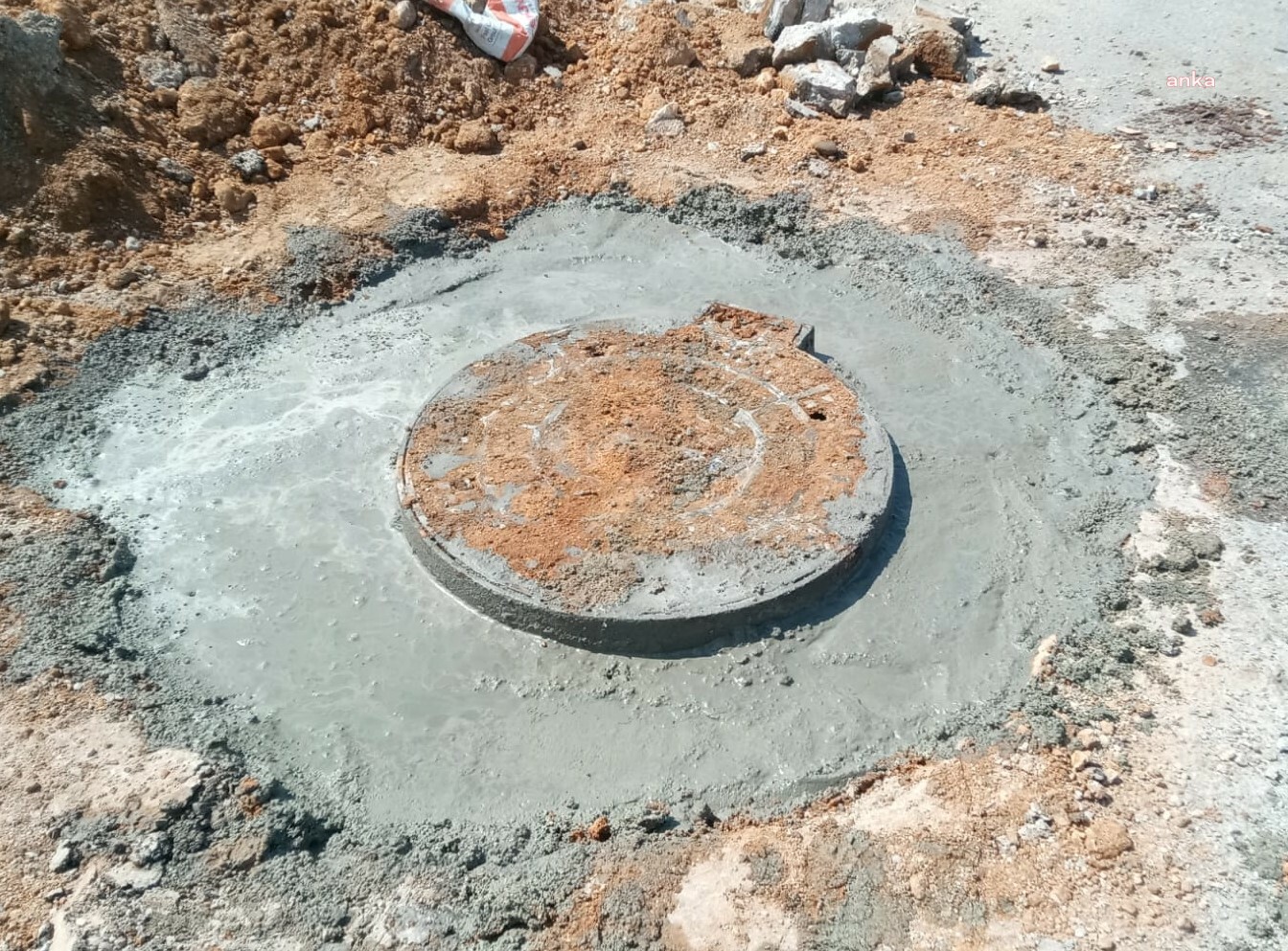 ANTALYA’DA 10 BİN ADET KANALİZASYON KAPAĞI YENİLENECEK