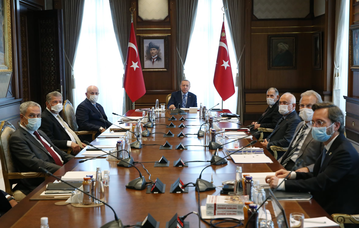 CUMHURBAŞKANLIĞI YÜKSEK İSTİŞARE KURULU CUMHURBAŞKANI ERDOĞAN BAŞKANLIĞINDA TOPLANDI