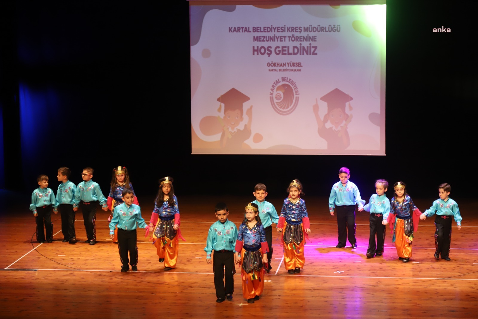 KARTAL BELEDİYESİ KREŞ ÖĞRENCİLERİNİN MEZUNİYET HEYECANI