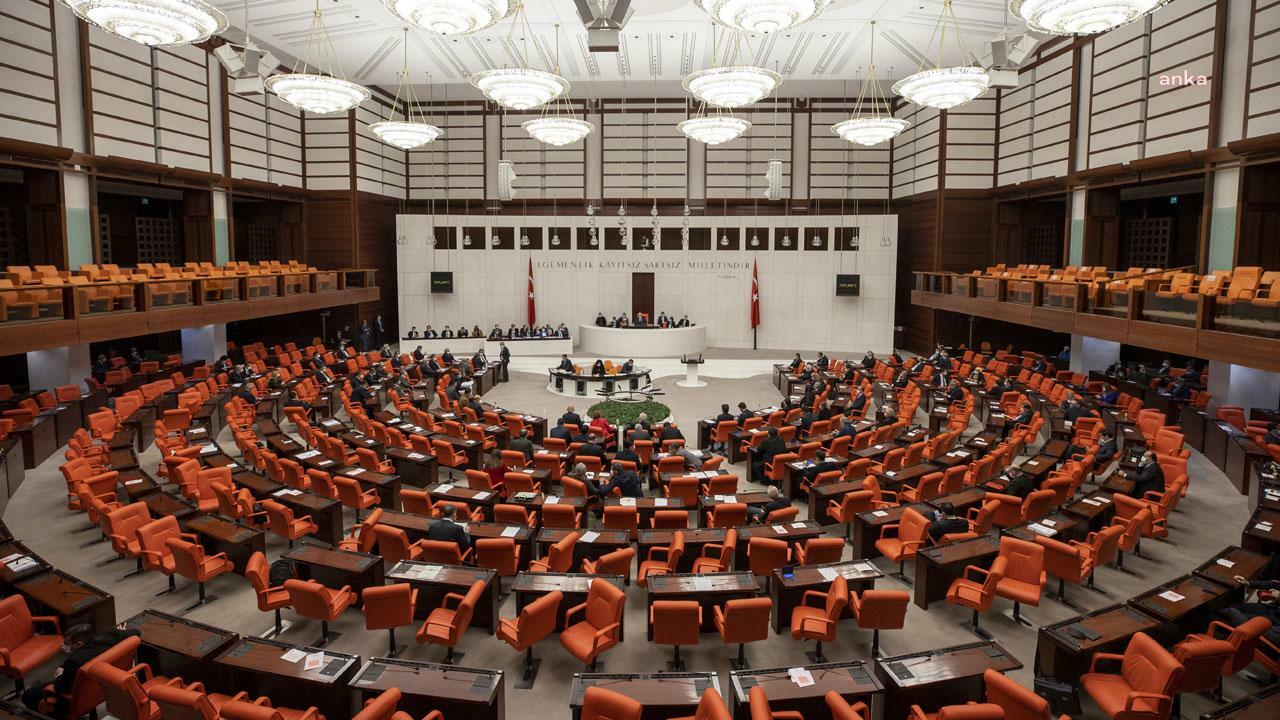 SOSYAL MEDYA DÜZENLEMESİ PERŞEMBE GÜNÜ TBMM ADALET KOMİSYONU’NDA GÖRÜŞÜLECEK