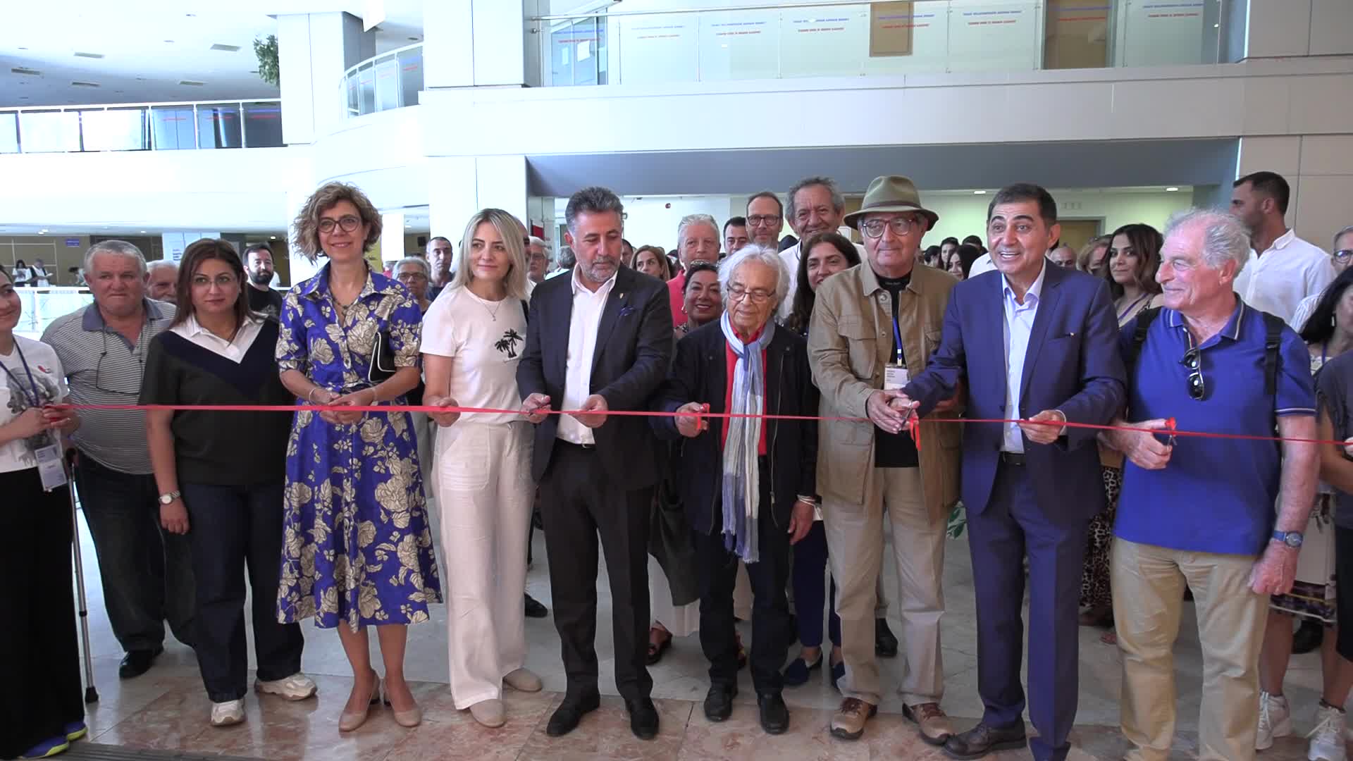 HOMEROS FESTİVALİ 2'NCİ GÜNÜNDE... BAŞKAN SANDAL: YARINLARI SANATLA İNŞA EDİYORUZ