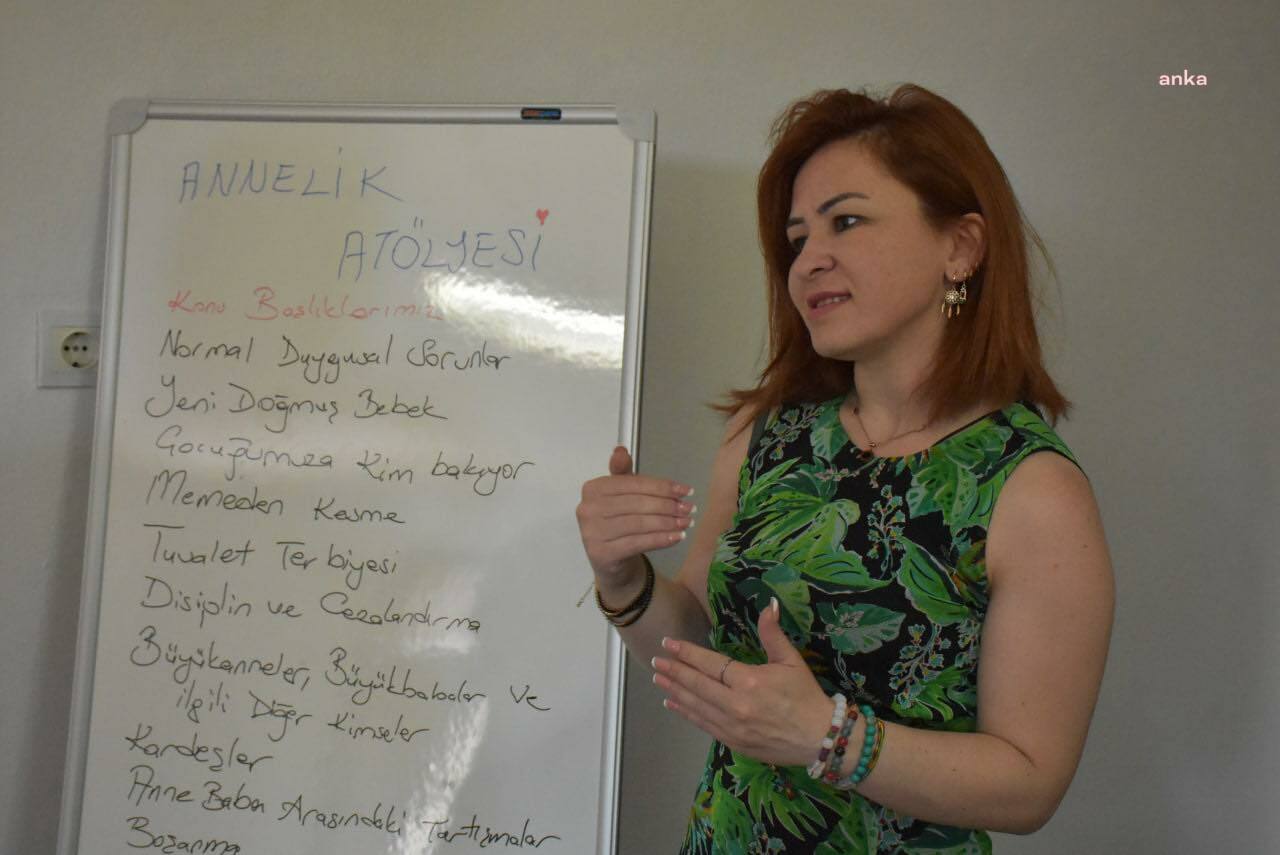 EDREMİT BELEDİYESİ’NDEN ANNELİK ATÖLYESİ