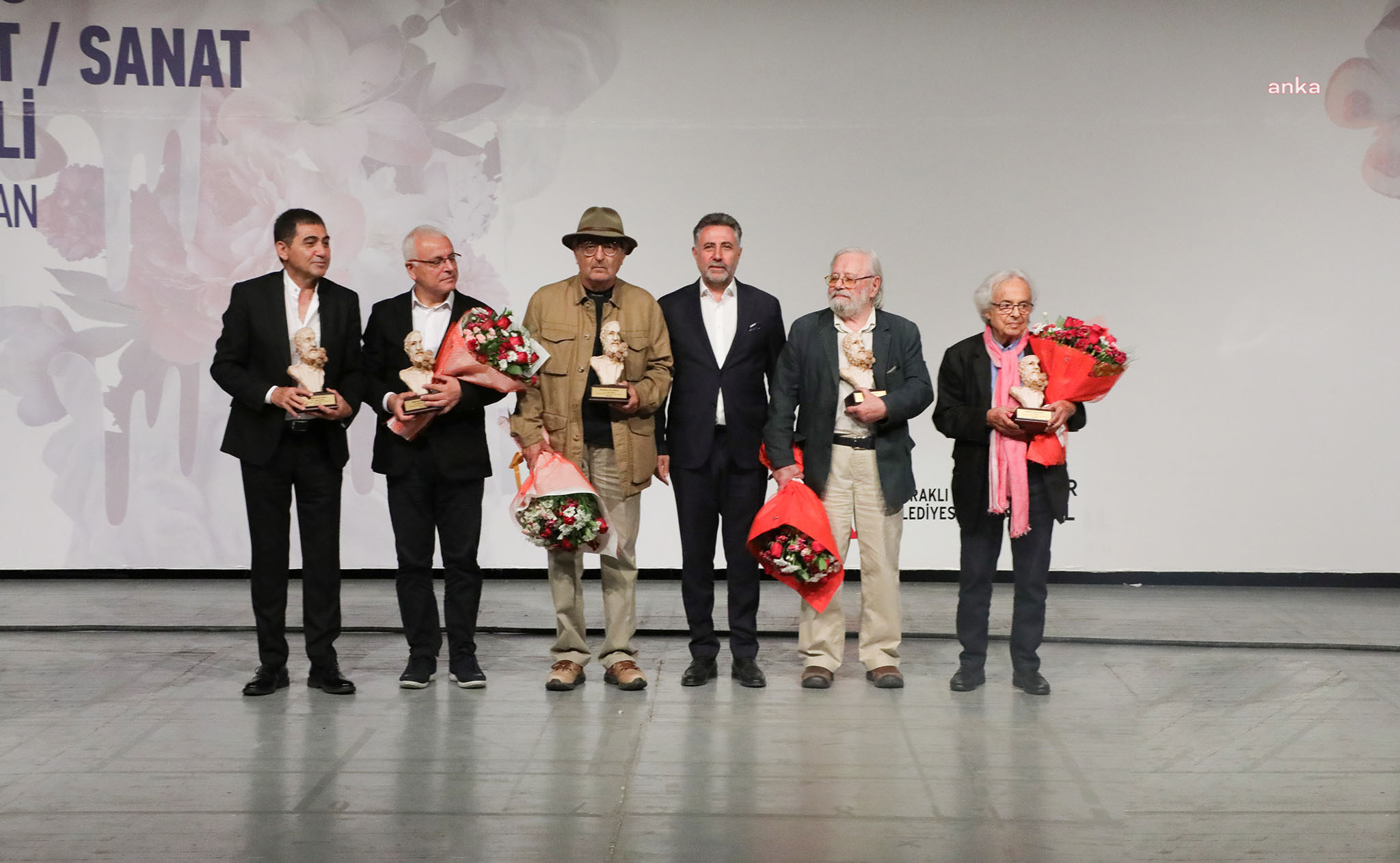 ULUSLARARASI HOMEROS FESTİVALİ’NE GÖRKEMLİ FİNAL