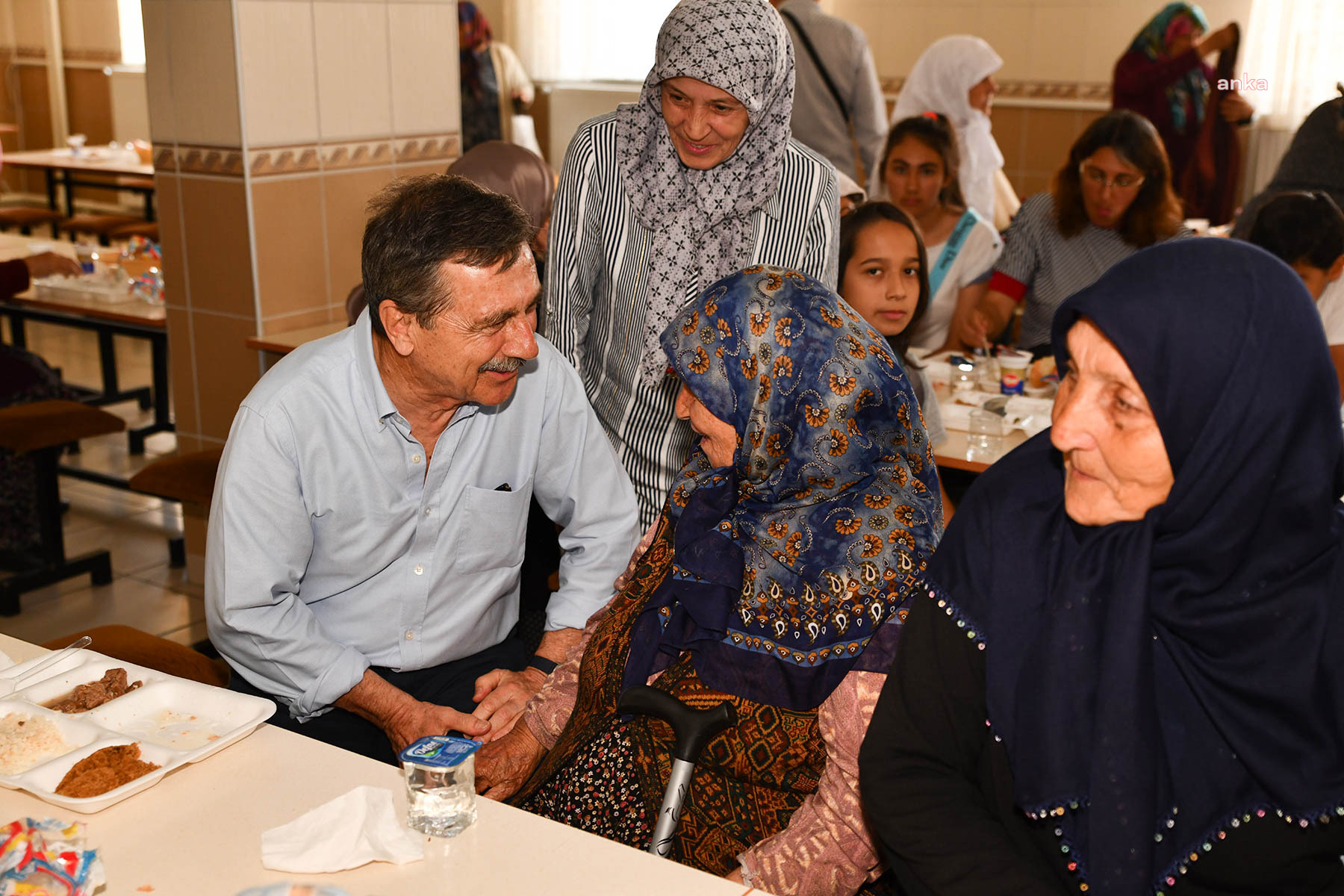 TEPEBAŞI BELEDİYE BAŞKANI ATAÇ, KIRSAL MAHALLELERDE VATANDAŞLAR İLE BULUŞTU