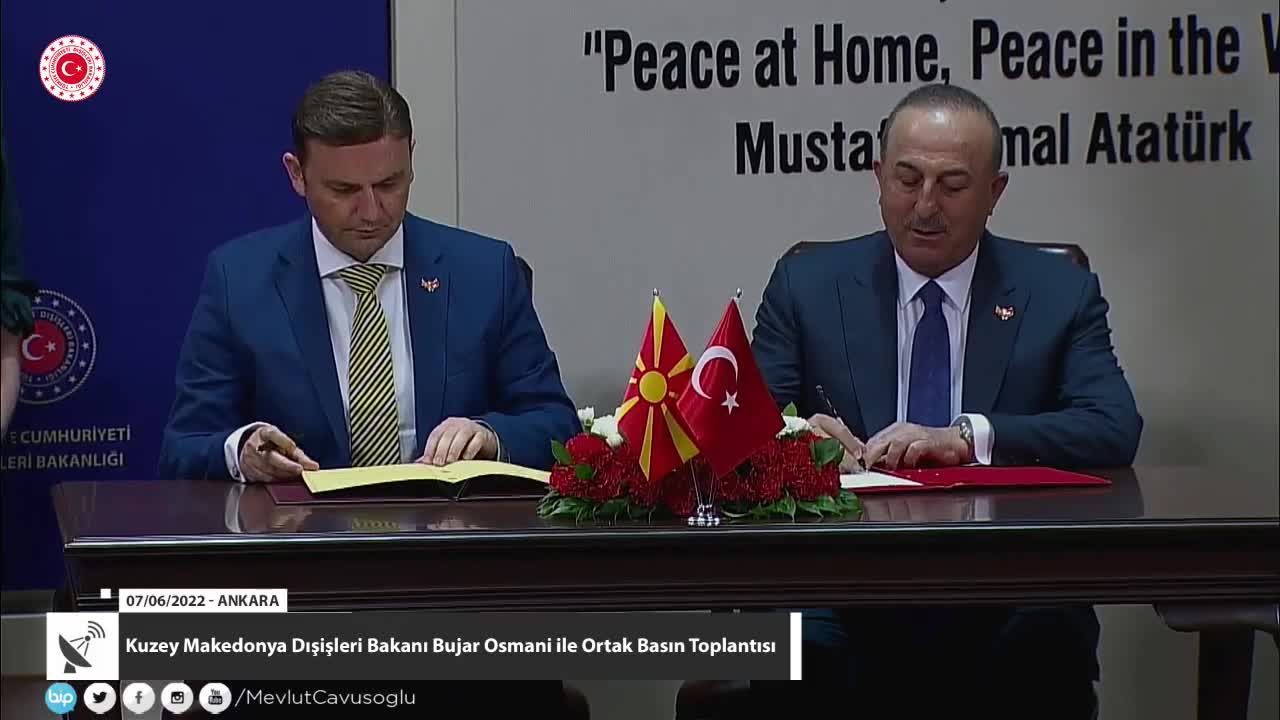ÇAVUŞOĞLU: "YUNANİSTAN İHLALLERDEN VAZGEÇMEZSE ADALARIN EGEMENLİĞİ TARTIŞILACAKTIR"