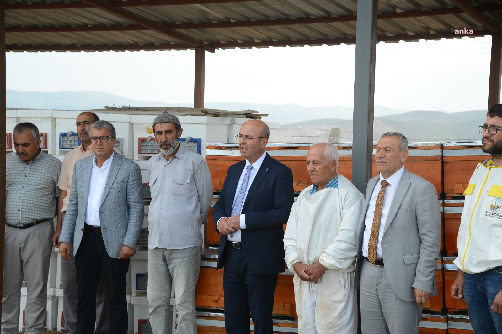 POLEN TUZAKLI ARI KOVANLARI, KIRŞEHİR ARICILAR BİRLİĞİ’NE TESLİM EDİLDİ