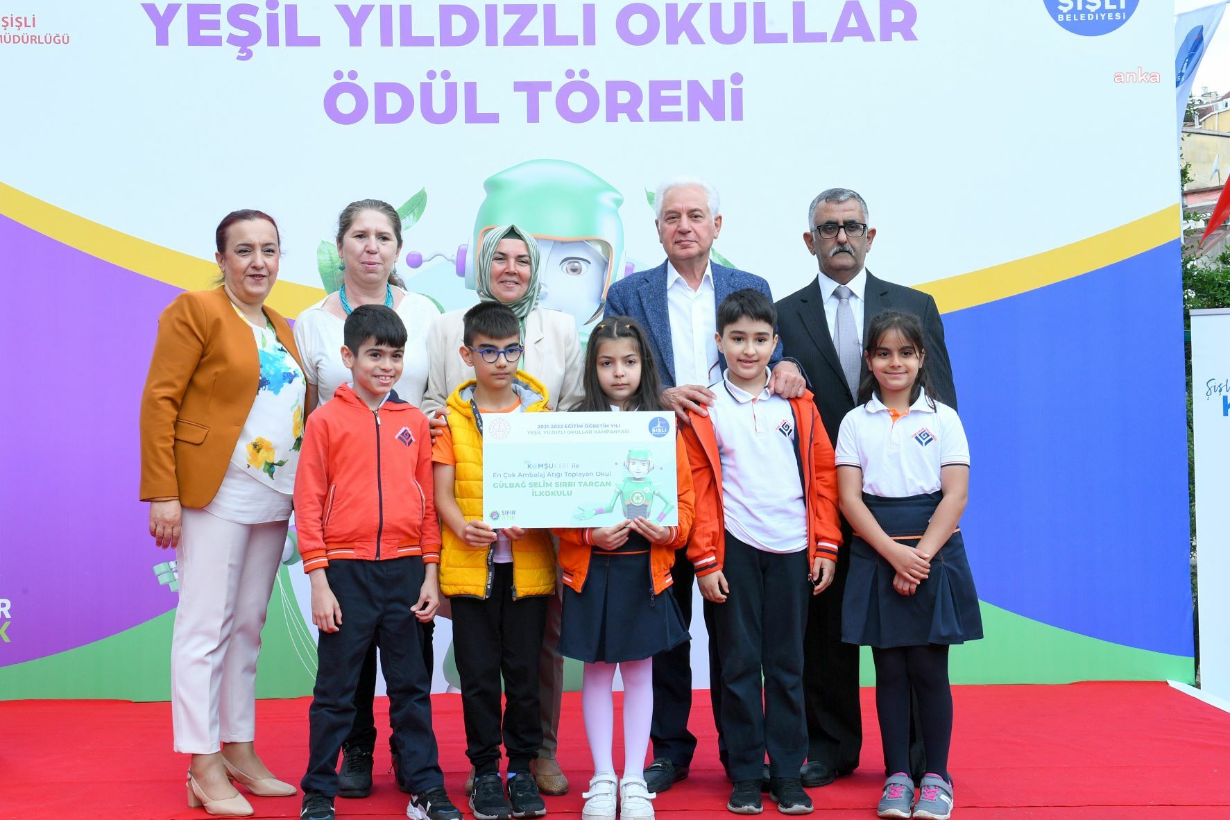 ŞİŞLİLİ ÇOCUKLAR 10 YILDIR GERİ DÖNÜŞÜMDE FARK YARATIYOR