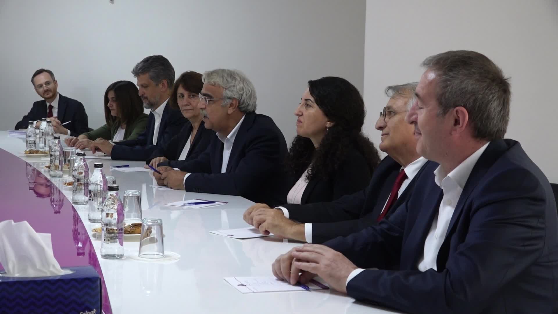 TÜSİAD’DAN HDP’YE ZİYARET