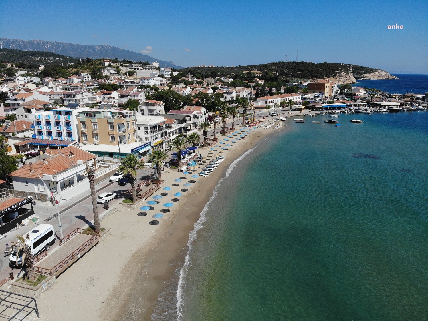 KARABURUN’UN PLAJLARI YAZA HAZIRLANIYOR